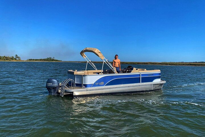 Island Head Pontoon Boat Rental on Hilton Head Island 